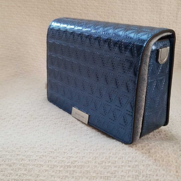 Michael Kors clutch - Picture 2 of 2